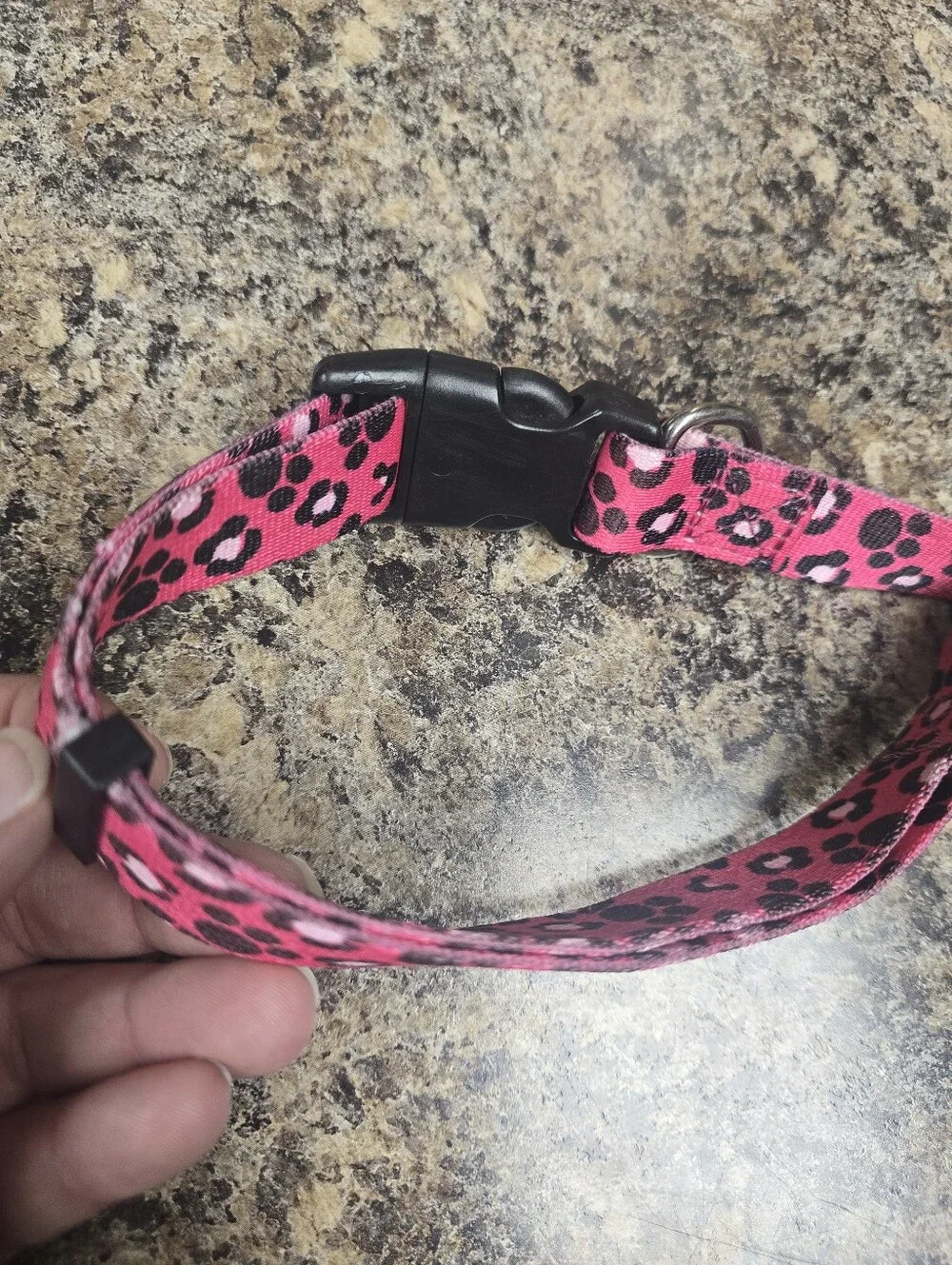 Pink Leopard Print Adjustable Collar with D-Ring